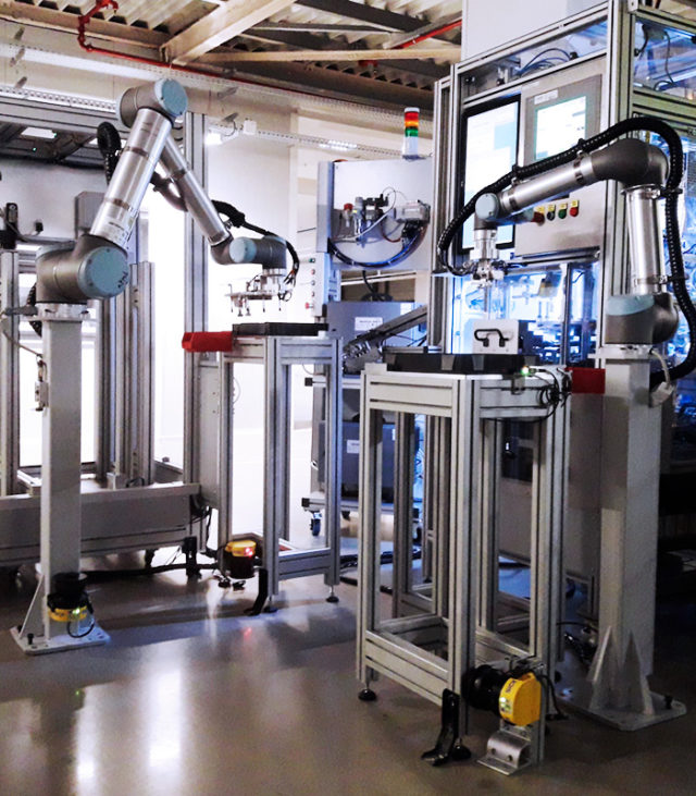 Une force de frappe et une performance unique grâce à une expertise en interne sur toute la gamme des métiers : mécanique, automatismes, électroniques, informatique industrielle, robotique, vision, usinage, montage, câblage, intégration.